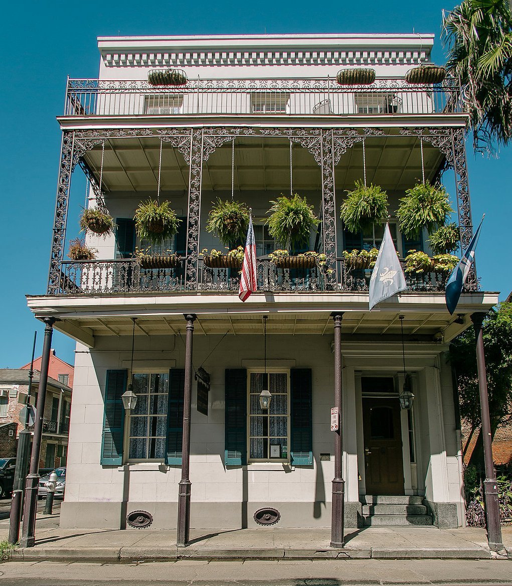 Lafitte Hotel & Bar