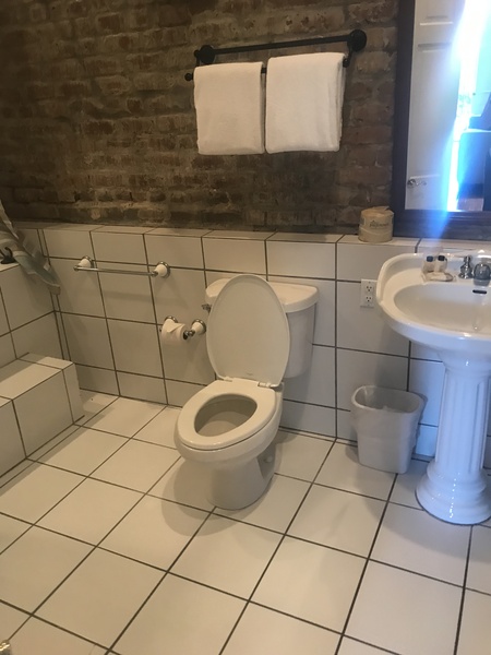 Queen Bed with Sofa Bed Photo 7