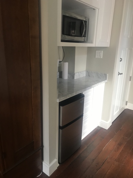 Queen Bed with Sofa Bed Photo 6