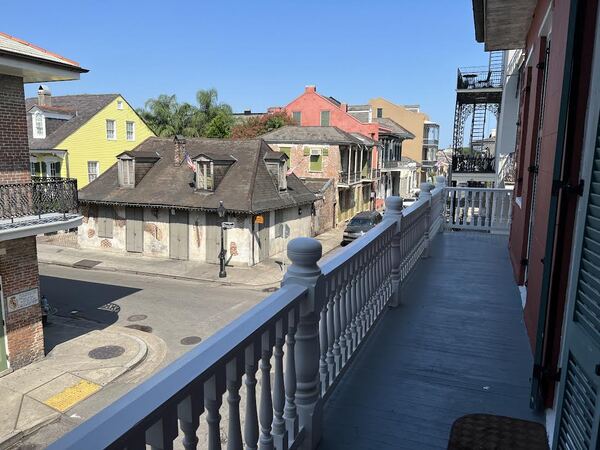 King and Queen Bedroom Suite Photo 5