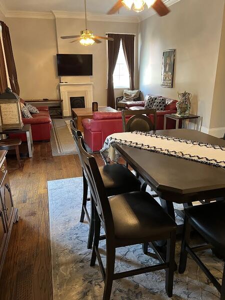 King and Queen Bedroom Suite Photo 3